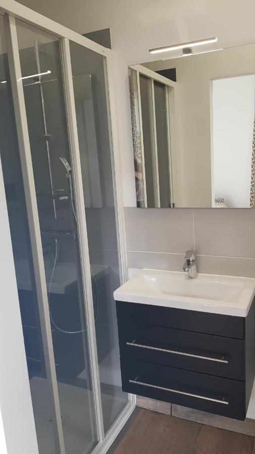 Suite Deluxe, Voyages D'Affaires. Saint-Nazaire  Dış mekan fotoğraf